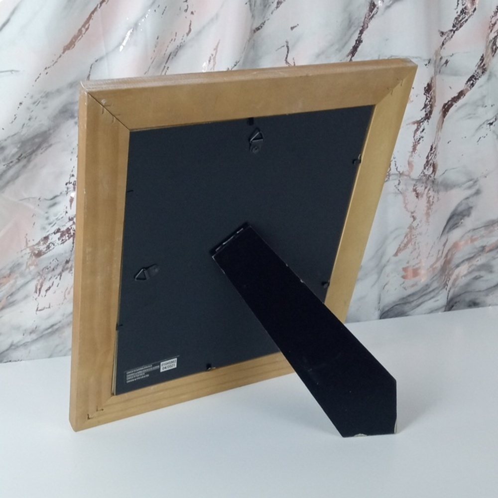 🚜🍒 Rustic Whitewashed Wood Picture Frame - Picture 3 of 4
